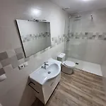 דירה Estilo Americano Con Balcon פונטה-ודרה